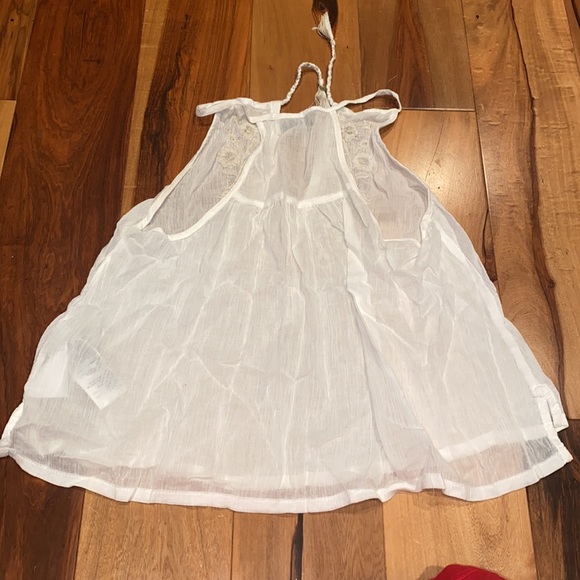 LIKE NEW- VINTAGE ABERCROMBIE KIDS HIGH NECK EMBROIDERED LACE TOP _ GIRLS LARGE - Picture 4 of 4